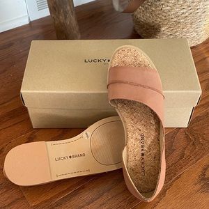 LUCKY BRAND OPEN TOE FLATS